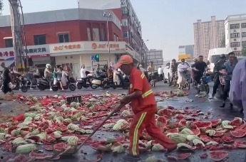 交城县吃瓜事件视频最新,视频揭露惊人真相，网友热议不断