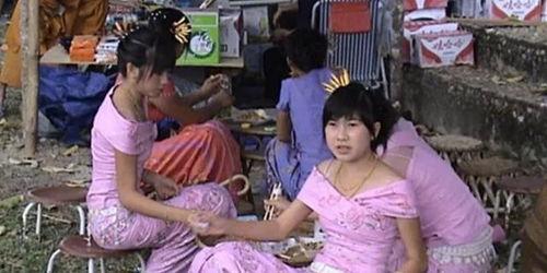 缅甸女孩吃瓜视频,传统美食魅力四溢