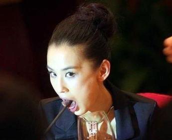 明星吃瓜短评视频,揭秘娱乐圈幕后故事