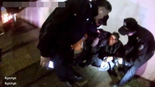 小孩吃老瓜视频