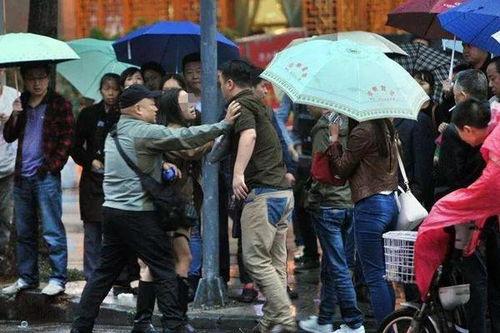 朝阳民众吃瓜事件视频曝光,视频曝光揭示惊人真相