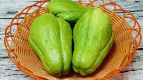 吃佛手瓜好放屁吗视频,佛手瓜食用后放屁现象揭秘