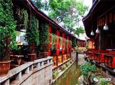 丽江古城吃瓜事件视频大全,视频回顾与热议盘点