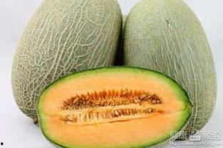 南方人怎么吃哈密瓜视频,哈密瓜的多样食法探索